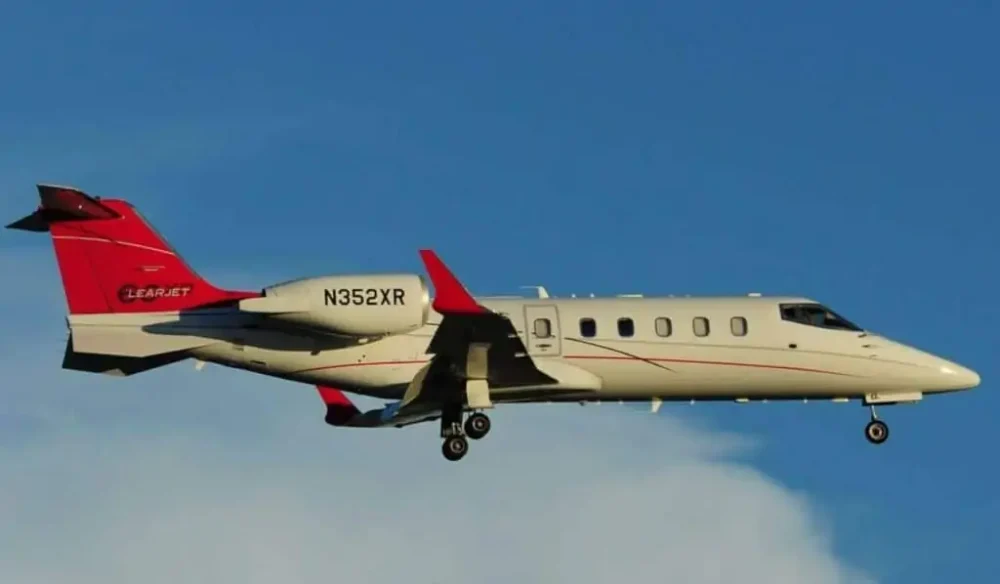 Bombardier-Learjet-60