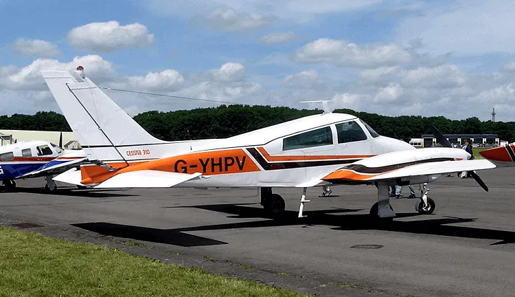 spécifications du Cessna 310