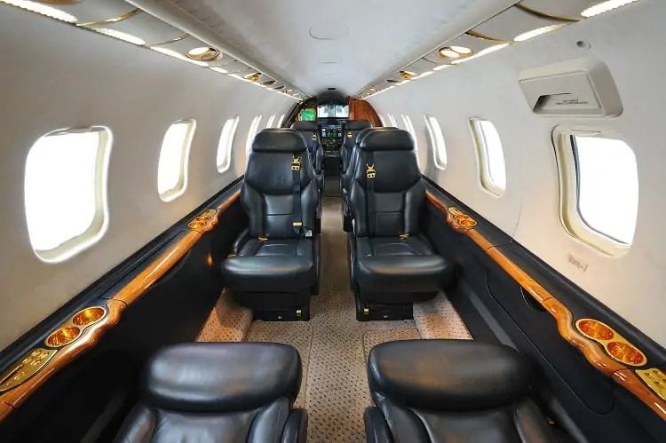 spécifications du Learjet 45