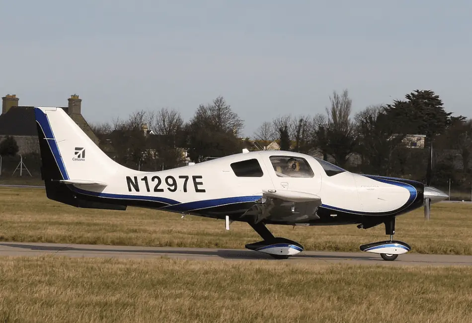 Cessna 400