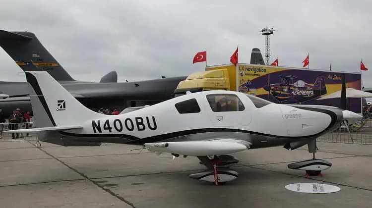 Cessna 400