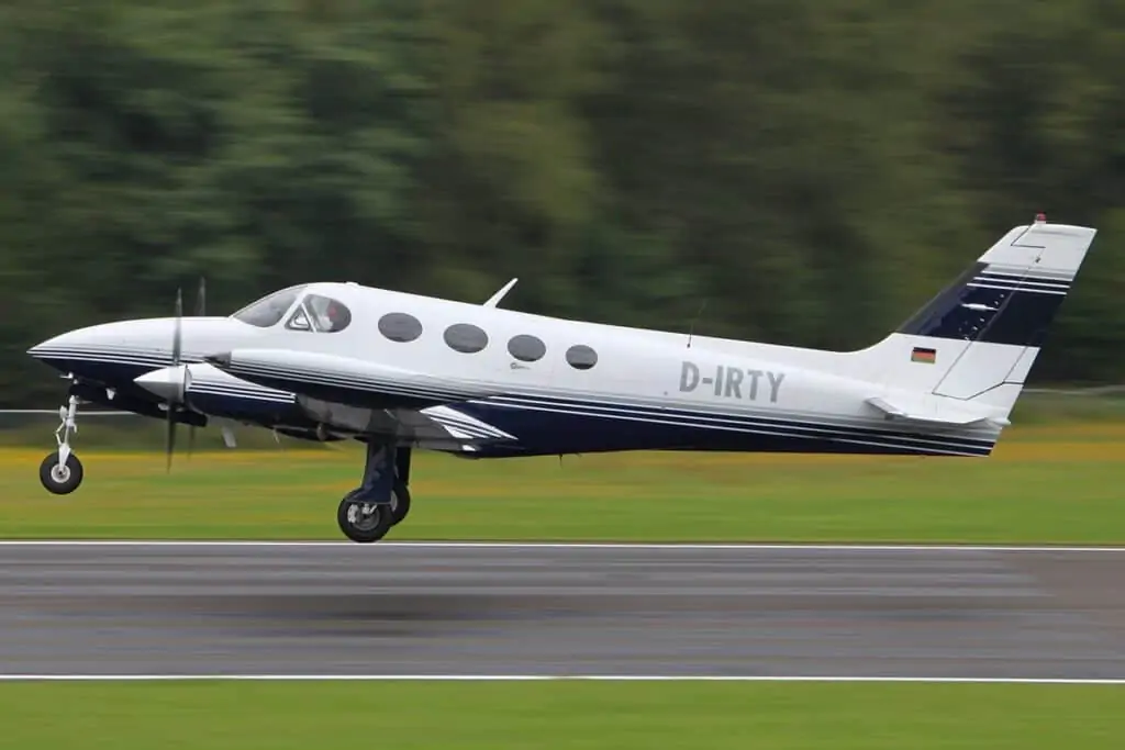Guide et spécifications du Cessna 340